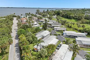 4756 NE Blue Heron Ln, Jensen Beach, FL 34957 - Photo 41