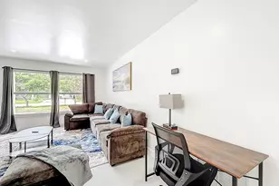 635 Kingbird Cir, Delray Beach, FL 33444 - Photo 9