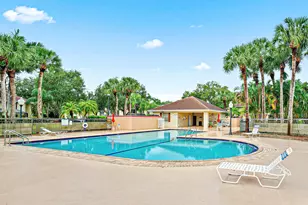 43 Essex Ct, Royal Palm Beach, FL 33411 - Photo 17