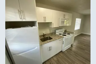 605 N Federal Highway, Unit #12, Lake Worth Beach, FL 33460 - Photo 5
