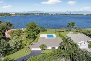 8 Woodbrook Cir, West Palm Beach, FL 33401 - Photo 1