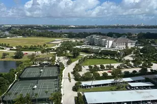 2425 Presidential Way, West Palm Beach, FL 33401 - Photo 21