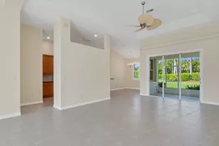 305 Bourdeaux Dr SW, Vero Beach, FL 32968 - Photo 9