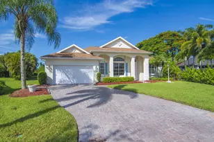 305 Bourdeaux Dr SW, Vero Beach, FL 32968 - Photo 3