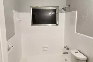 610 Holly Ave, Fort Pierce, FL 34982 - Photo 9