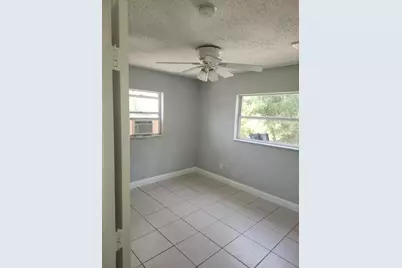 610 Holly Avenue, Fort Pierce, FL 34982 - Photo 15