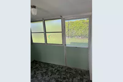 2911 Ashley Drive W, Unit #J, West Palm Beach, FL 33415 - Photo 23