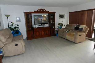 7 Greenway Village N, Royal Palm Beach, FL 33411 - Photo 9