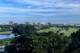 2425 Presidential Way, West Palm Beach, FL 33401 - Photo 3