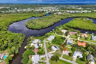 607 SE Forgal St, Port Saint Lucie, FL 34983 - Photo 55