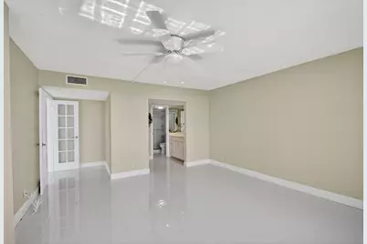 301 Lake Shore Drive, Unit #711, Lake Park, FL 33403 - Photo 25