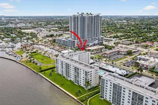 301 Lake Shore Dr Unit, Lake Park, FL 33403 - Photo 3