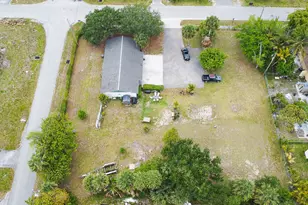 4647 Marguerita St, West Palm Beach, FL 33417 - Photo 3