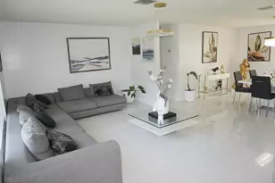 12102 Branding Iron Ct, Wellington, FL 33414 - Photo 3