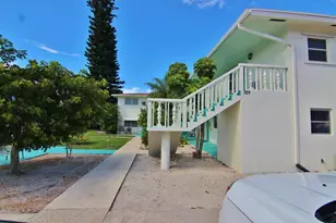 221 SE 3rd Ave, Boynton Beach, FL 33435 - Photo 17