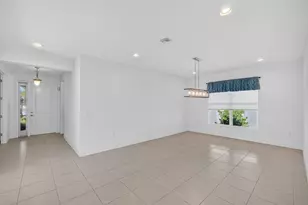 11725 SW Brighton Falls Dr, Port Saint Lucie, FL 34987 - Photo 9