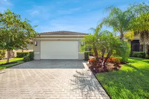 11725 SW Brighton Falls Dr, Port Saint Lucie, FL 34987 - Photo 3