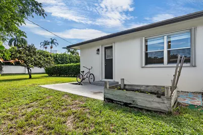 632 Allen Avenue, Unit #1, Delray Beach, FL 33483 - Photo 15