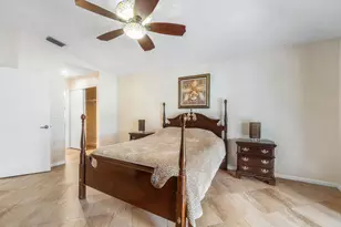 1710 N Lakefield North Ct, Wellington, FL 33414 - Photo 23