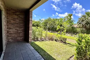 166 SE 5th Ct, Deerfield Beach, FL 33441 - Photo 23