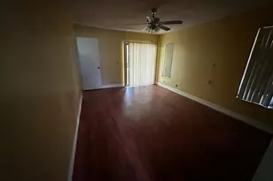 203 Canterbury Dr W, Riviera Beach, FL 33407 - Photo 17