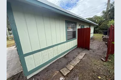 203 Canterbury Drive W, Riviera Beach, FL 33407 - Photo 29