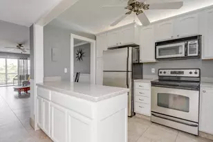 765 Jeffery St, Boca Raton, FL 33487 - Photo 5