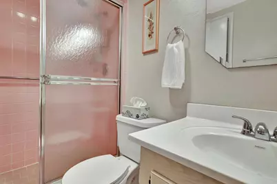 158 Norwich G, West Palm Beach, FL 33417 - Photo 25