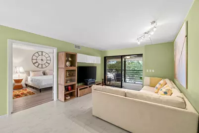 5380 Cedar Lake Drive, Unit #302, Boynton Beach, FL 33437 - Photo 5