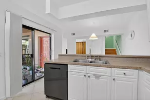 8057 Severn Dr, Boca Raton, FL 33433 - Photo 21