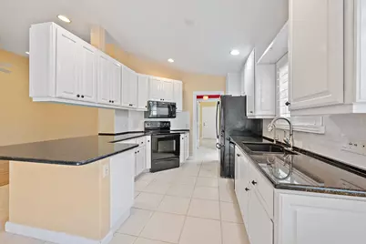 8431 SE Retreat Drive, Hobe Sound, FL 33455 - Photo 11