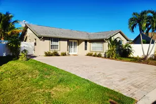 19323 Carolina Cir, Boca Raton, FL 33434 - Photo 1