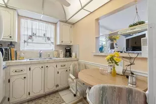 10 Windsor A, West Palm Beach, FL 33417 - Photo 7