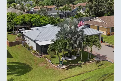 2456 SE Blackhorse Street, Port Saint Lucie, FL 34984 - Photo 3