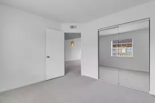 1025 Lake Shore Dr, Lake Park, FL 33403 - Photo 17