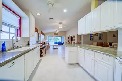 2708 Livingston Lane, West Palm Beach, FL 33411 - Photo 13