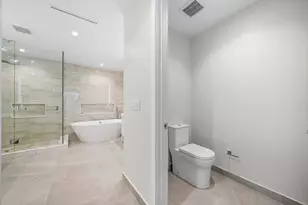 220 SE Mizner Blvd, Boca Raton, FL 33432 - Photo 35