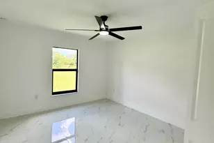 670 Chemstrand St E, Lehigh Acres, FL 33974 - Photo 15