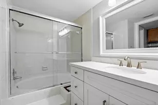 401 Clubhouse Cir, Jupiter, FL 33477 - Photo 17