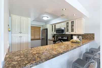 3050 Presidential Way, Unit #305, West Palm Beach, FL 33401 - Photo 11