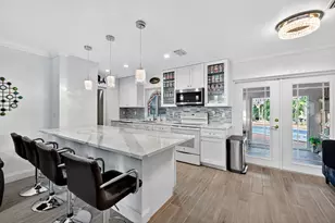 407 Highwood Cir, Jupiter, FL 33458 - Photo 11