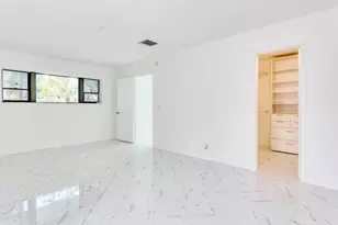 101 Fairway Ln, Royal Palm Beach, FL 33411 - Photo 3
