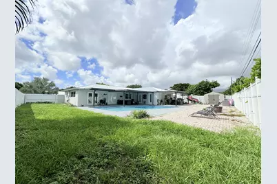 1861 Caribbean Road W, Lake Clarke Shores, FL 33406 - Photo 69