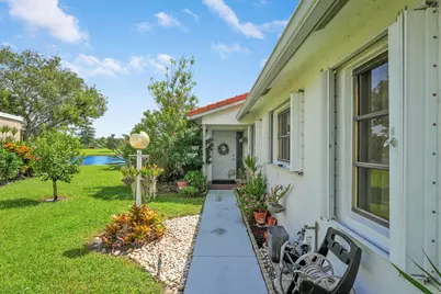 8421 Bonita Isle Drive, Lake Worth, FL 33467 - Photo 33