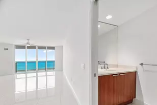 2650 Lake Shore Dr, Riviera Beach, FL 33404 - Photo 21