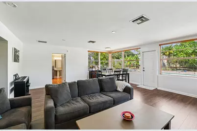 221 NE 17th Street, Delray Beach, FL 33444 - Photo 13