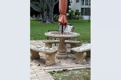 423 Chatham U, West Palm Beach, FL 33417 - Photo 1