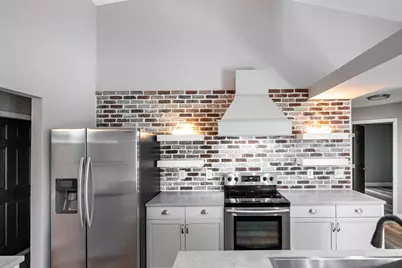 5411 NW Cromey Street, Port Saint Lucie, FL 34986 - Photo 9