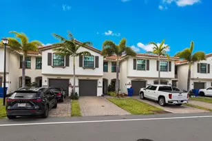 6011 Woods Edge Cir, Riviera Beach, FL 33410 - Photo 1