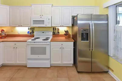 7922 SE Sugar Pines Way, Hobe Sound, FL 33455 - Photo 7